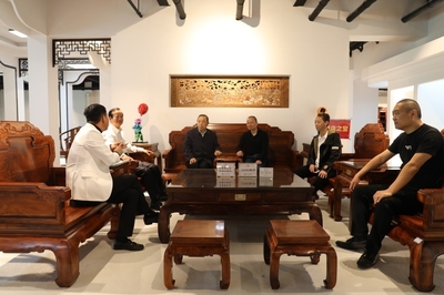 楊志明會(huì)長考察調(diào)研紅木分會(huì)，助推會(huì)務(wù)服務(wù)提質(zhì)升級